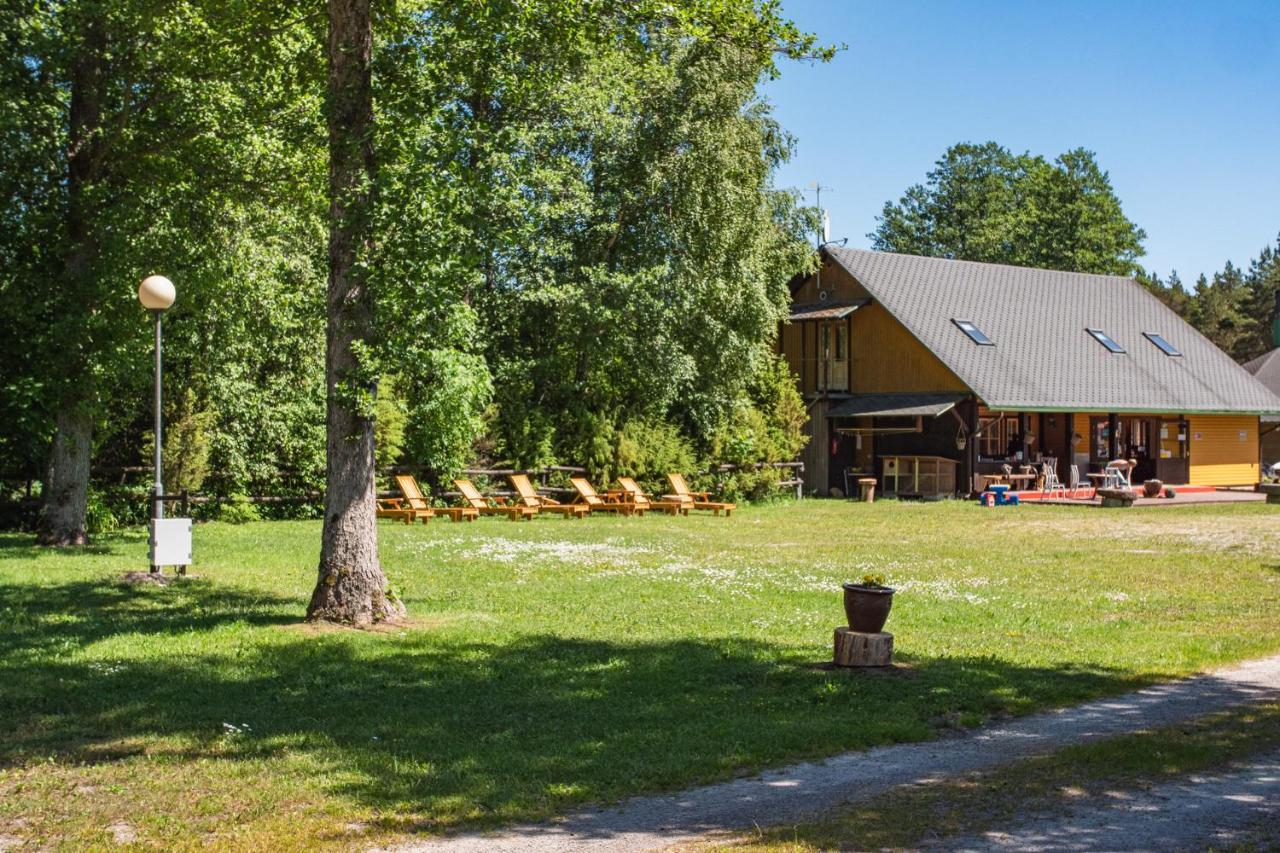 Tehumardi Camping Salme Exterior photo