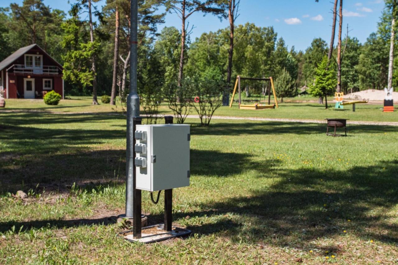 Tehumardi Camping Salme Exterior photo