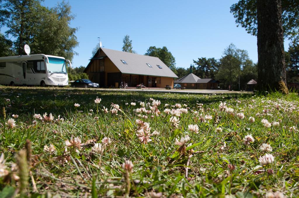 Tehumardi Camping Salme Exterior photo